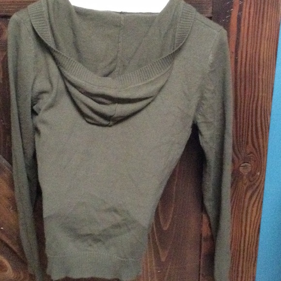 Long sleeve lightweight V-neck sweater hoodie - Picture 3 of 7